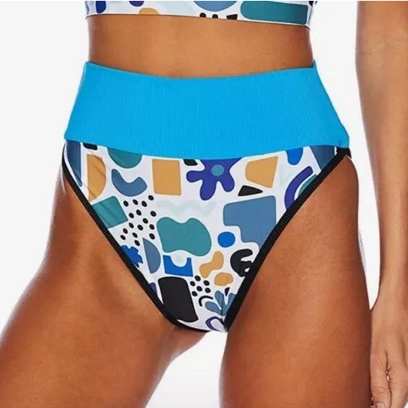 NWOT Beach Riot Emmy Bottom - Picture 2 of 9